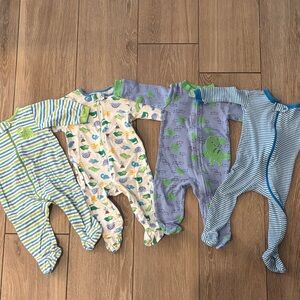 Gerber Dino and Stripes Footies Set